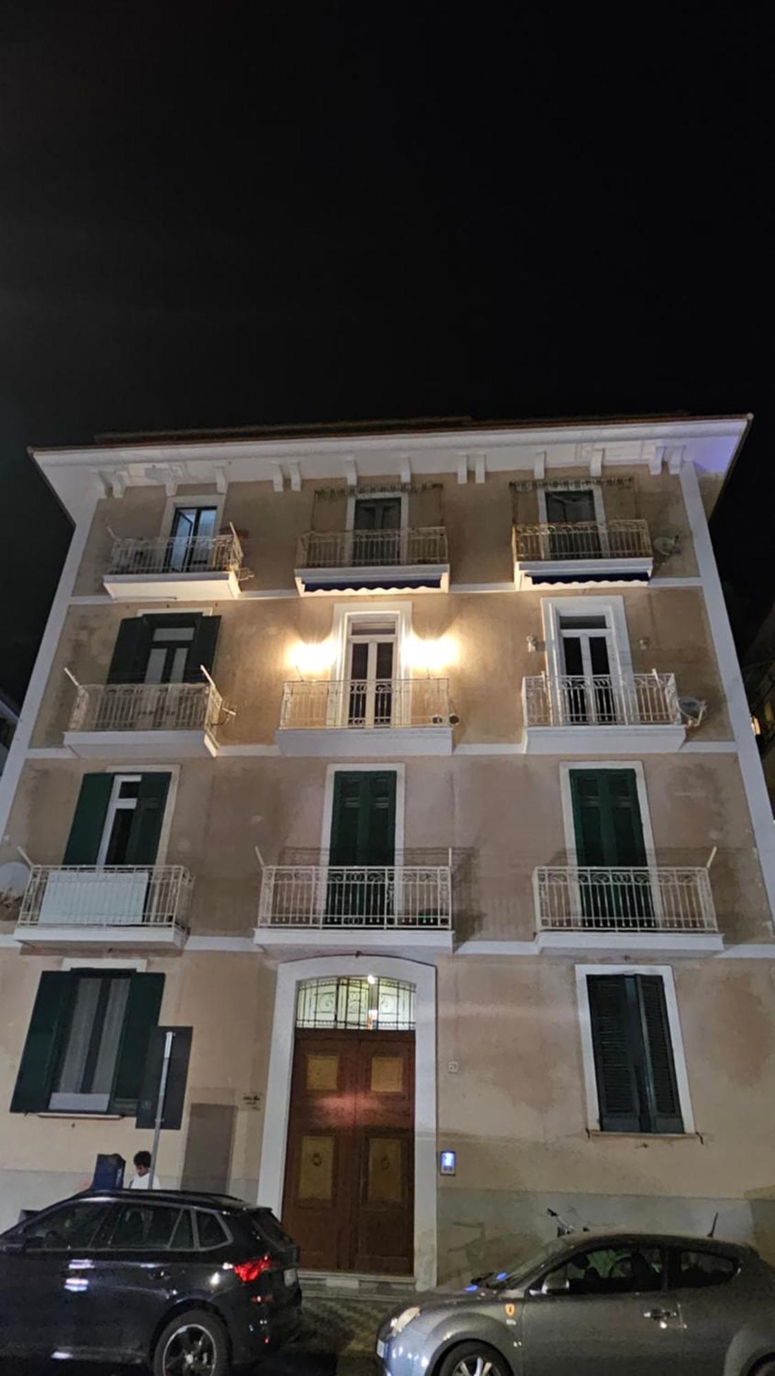 Galene - Beachfront In Costa D'Amalfi Maiori Exterior photo