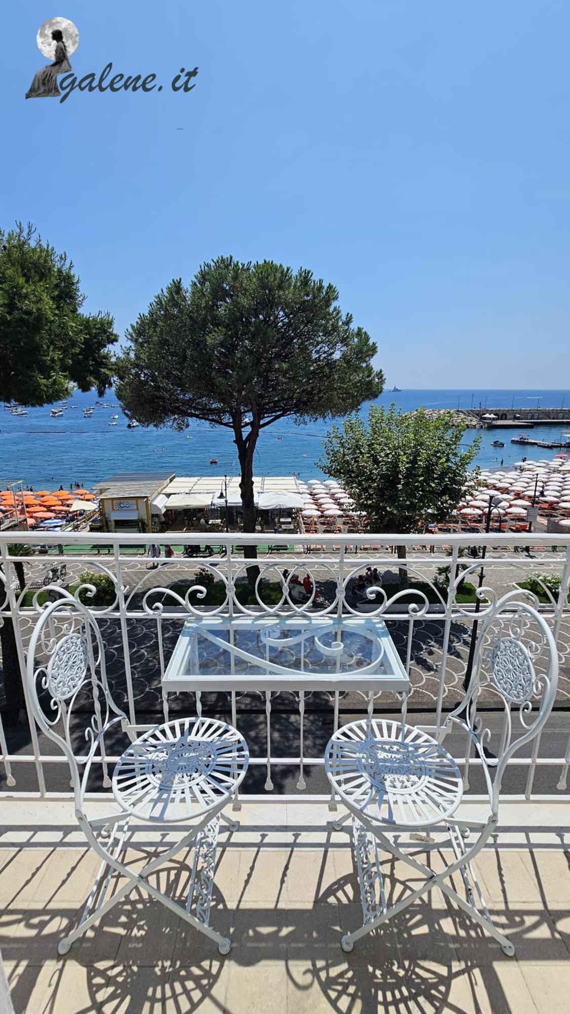 Galene - Beachfront In Costa D'Amalfi Maiori Exterior photo