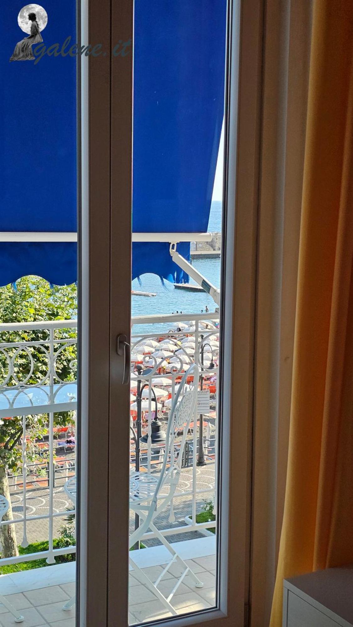 Galene - Beachfront In Costa D'Amalfi Maiori Exterior photo